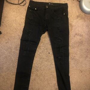 Skinny ripped jeans, very comfortable, stylish